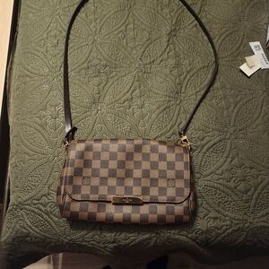 Louis Vuitton Crossbody Purse